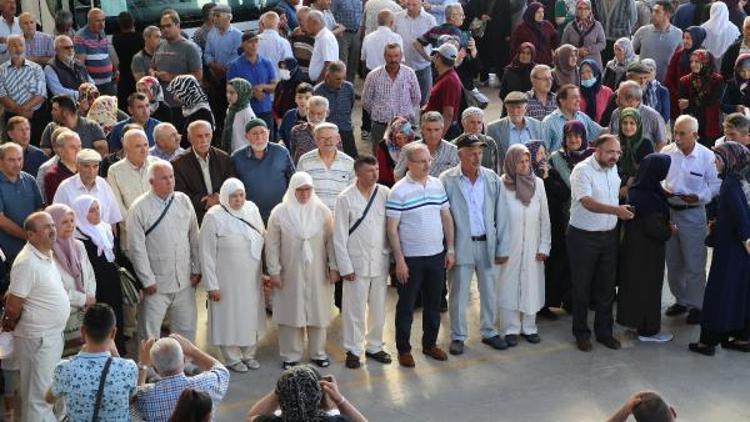 Burdurda hacı adayları uğurlandı