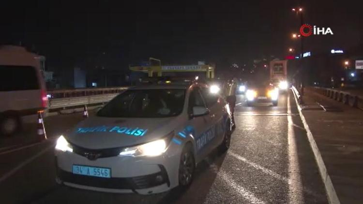 Atatürk Köprüsü ve Galata Köprüsü araç ve yaya trafiğine kapatıldı