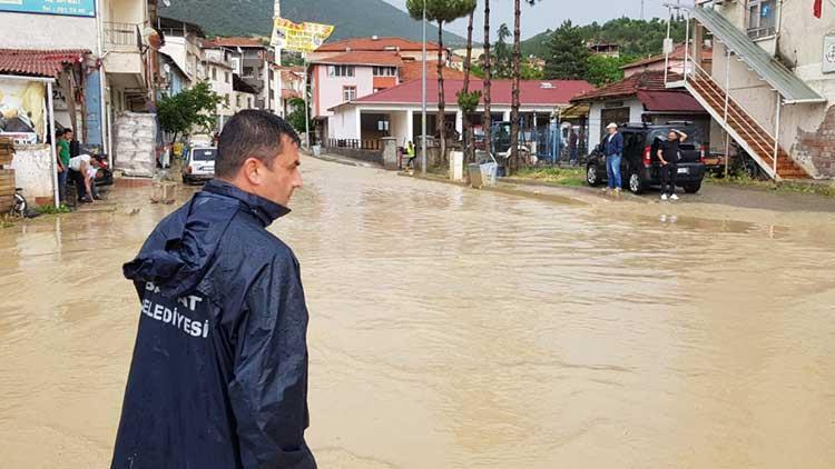 Çorumda sağanak etkili oldu