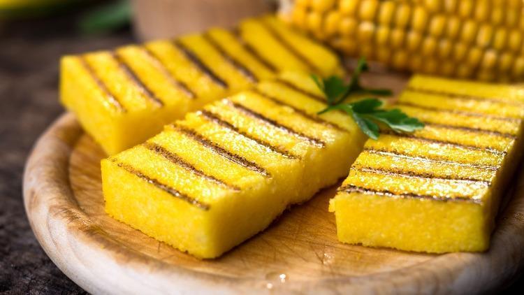 Polenta tarifi ve yapımı: Polenta nasıl yapılır, nerenin yemeği?