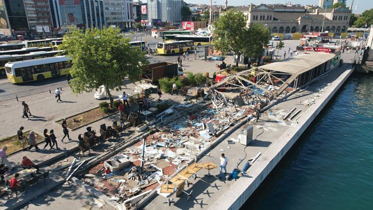 Salacak sahilinde yıkım operasyonu