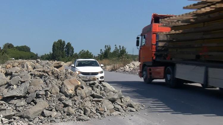 Hadımköyde yollar kaçak hafriyattan geçilmez oldu