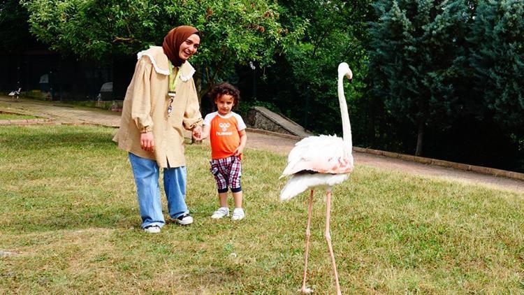 İstanbulda konuşamayan çocukları için papaza gidip, eşek dili yedirdiler