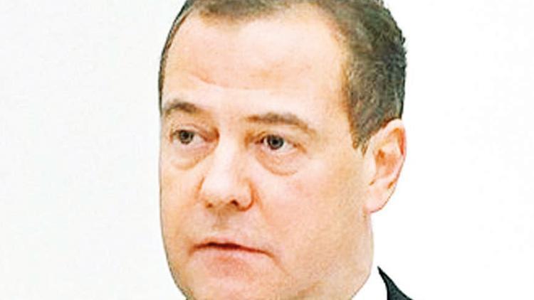 Medvedev’den Batı’ya Dünya Savaşı tehdidi