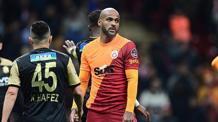 Son Dakika: Galatasaraylı Marcaonun transferi için Benfica da devreye girdi
