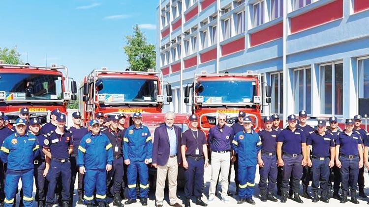 Yunanistan’a Avrupalı itfaiyecilerden destek