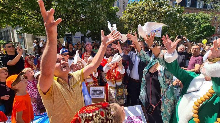 Barış güvercinleri Gostenbul için uçtu