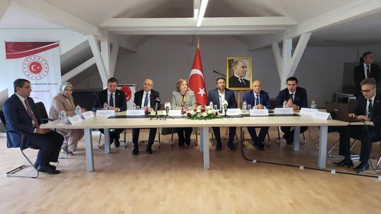 Essen’de ‘Eğitim ve Türkçe’ konulu toplantı yapıldı