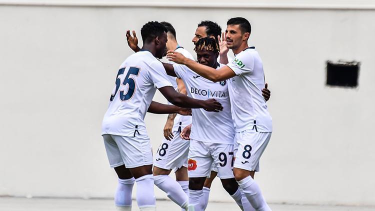 Medipol Başakşehir hazırlık maçında Altay’ı 4-0 yendi