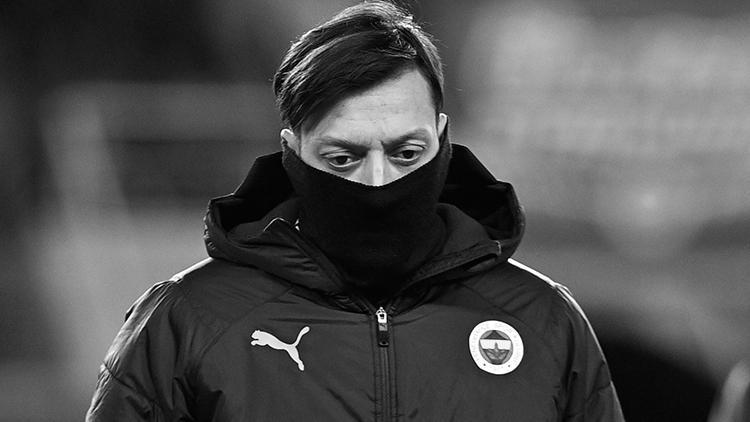 Son Dakika: Fenerbahçede Mesut Özil ile yollar ayrıldı İşte görüştüğü Süper Lig ekibi...