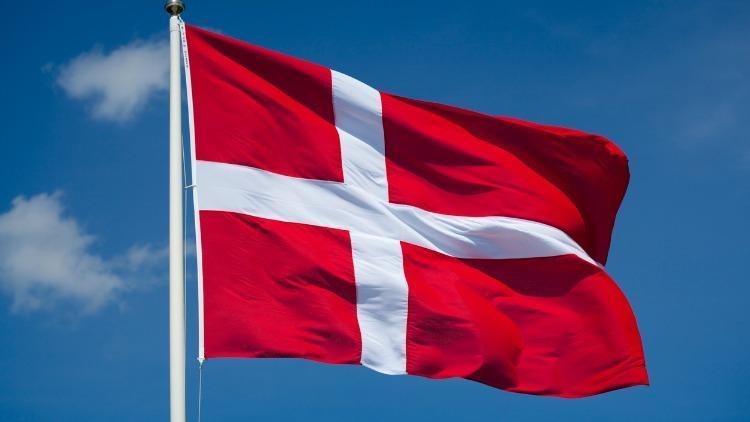 Danimarka bayrağı anlamı nedir Bayrakta hangi renkler bulunur Renklerinin anlamları