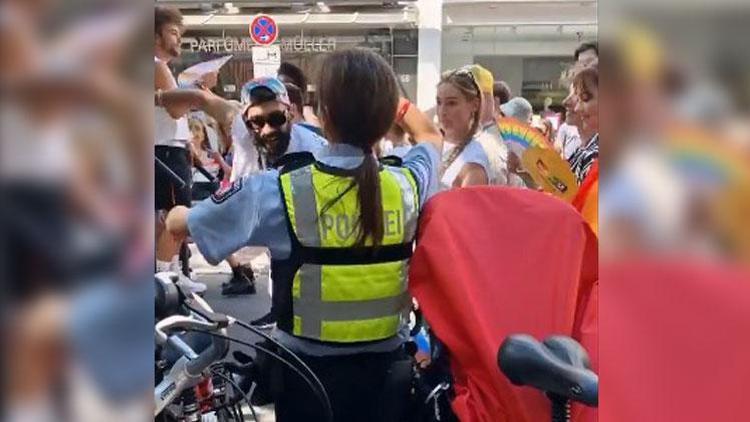 Görevdeyken dans etti bir anda viral oldu: Özlem polisi 1 milyon kişi izledi