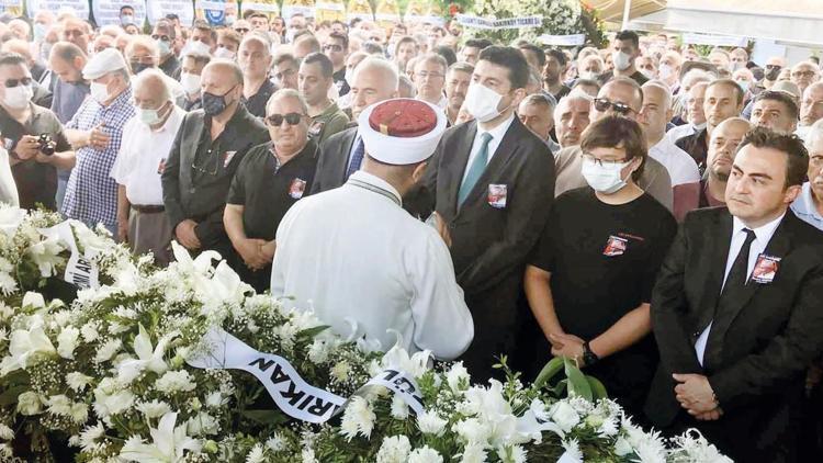 Son yolculuğuna uğurlandı