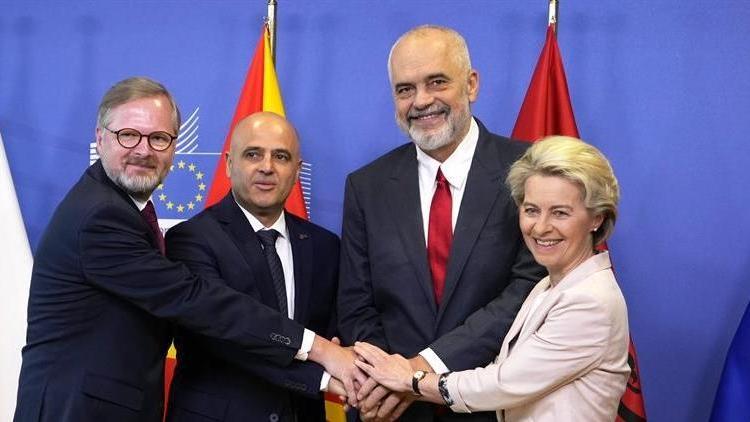 Arnavutluk ve Kuzey Makedonya için AB üyelik müzakere süreci başladı