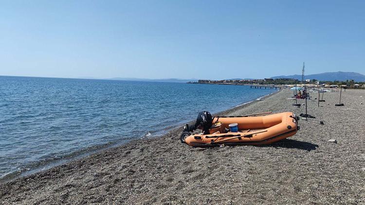 Balık avlamak içine denize açıldı, botu bulundu kendisi kayıp