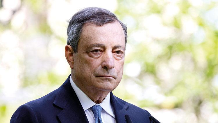 Draghi istifa etti İtalyada erken seçim eylülde