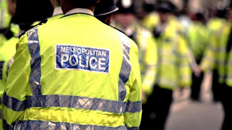 Londra Polisi’nin saygısızlığına tepkiler büyüyor