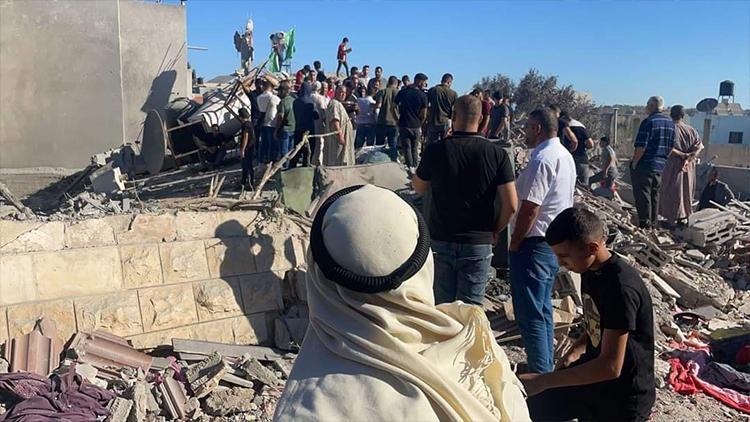 İsrail, Filistinli tutuklunun evini havaya uçurdu