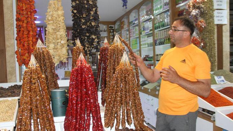 Gurbetçiler, Kapalı Çarşı esnafına merhem oldu