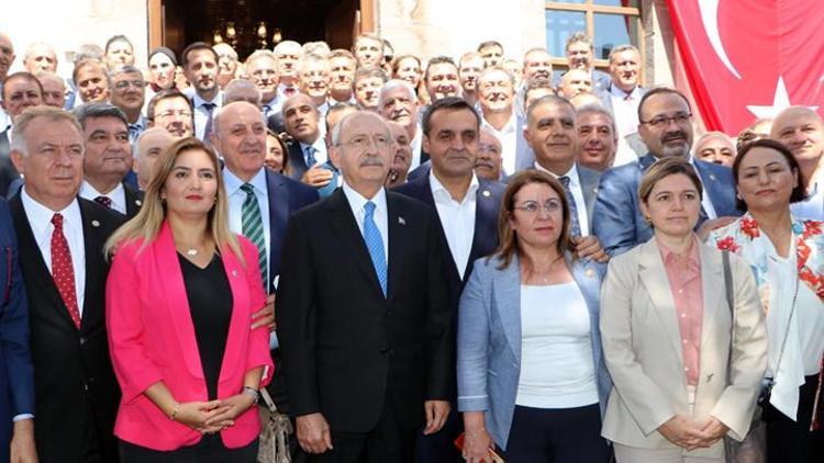 Kılıçdaroğlu, 120 milletvekili ile Erzuruma geldi