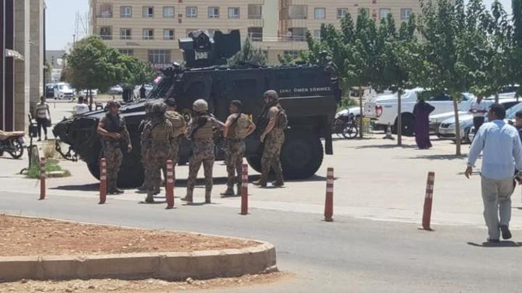 Cinayet şüphelisini jandarma aracından indirilirken öldürmüştü Tutuklandı