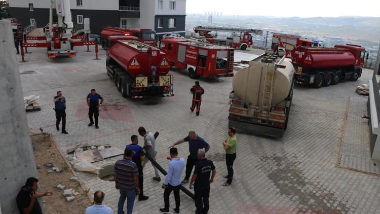 20 katlı binada korkutan yangın