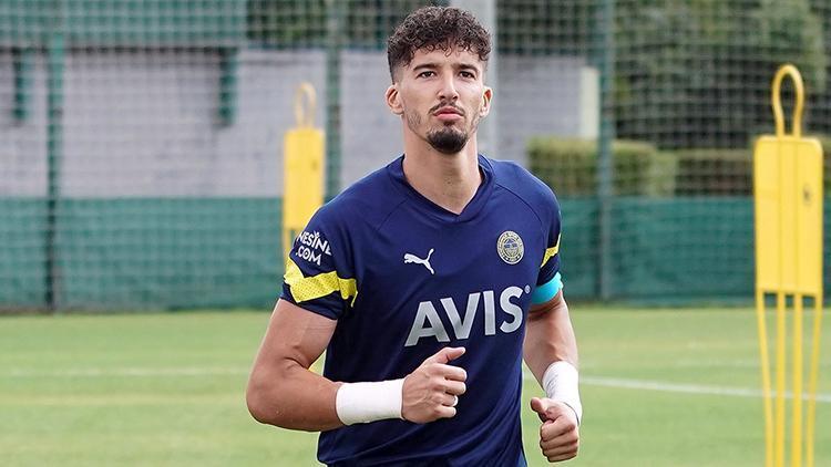 Son dakika: Fenerbahçede Altay Bayındır geri dönüyor Ümraniyespor maçında farklı 11...