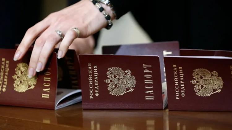 Estonya, Rus vatandaşlarının ülkeye girişini yasaklıyor