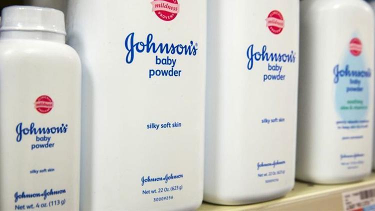 Johnson & Johnson, tartışmalı bebek pudrasının satışını durduracak