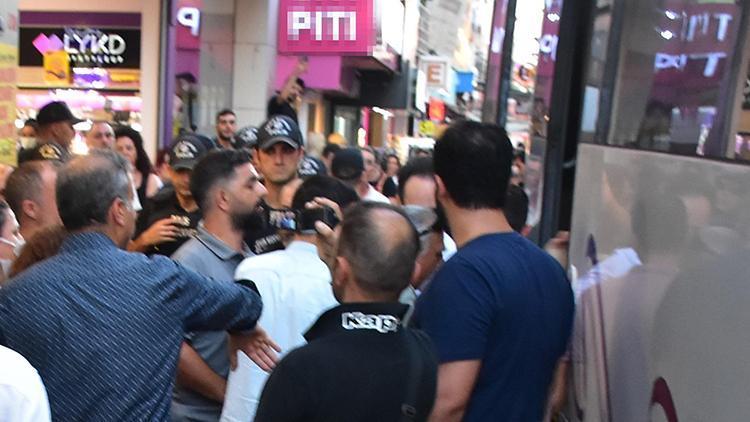 İzmirde terörist anmasında HDPli yöneticiye de gözaltı
