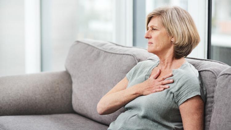 Kadınlarda Kalp Spazmı Neden Olur Ve Belirtileri Nelerdir? Kadınlarda Kalp Spazmı Tedavisi