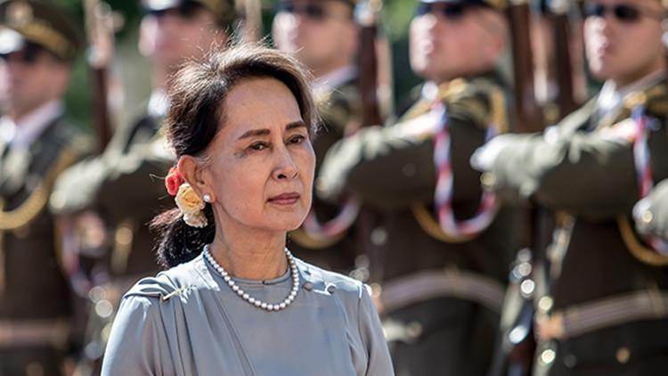 Myanmarın devrik lideri Suu Kyiye 6 yıl daha hapis