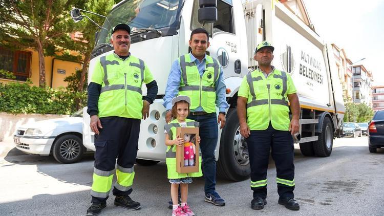 Çöp kamyonuyla gezme hayali gerçek oldu