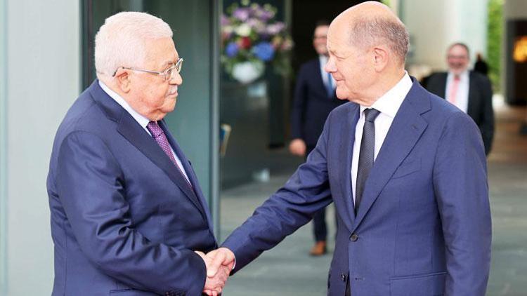 Filistin lideri Abbas’a Berlin’de soruşturma girişimi