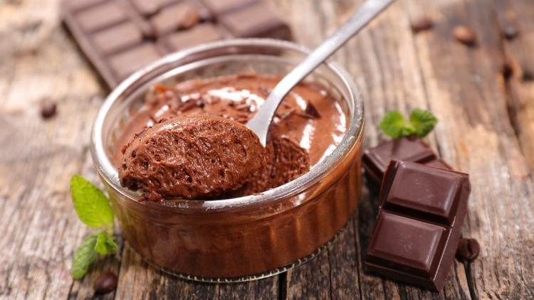 Çikolatalı mus (Chocolate Mousse) nasıl yapılır? Evde çikolatalı mus tarifi, malzemeleri, yapımı ve püf noktaları