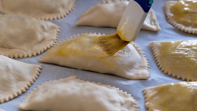 MasterChef çiğ börek nasıl yapılır? Çiğ börek tarifi ve malzemeleri