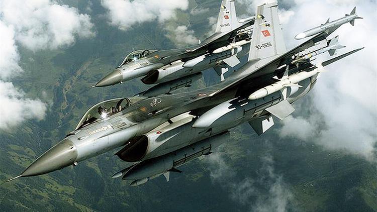 Türk F-16’larına Yunan tacizi