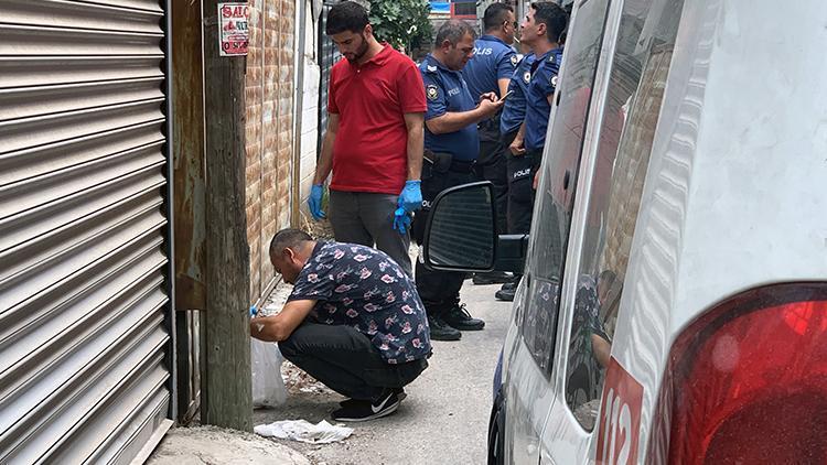 Evin bahçesinde başından vurulmuş erkek cesedi bulundu