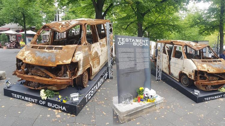 Buchada vurulan araç Berlinde sergileniyor