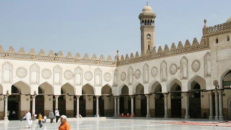 YÖK’ten El Ezher ve Medine İslam Üniversitesi denklik açıklaması