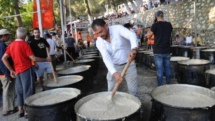 Karacasuda 740 yıllık keşkek geleneği devam etti