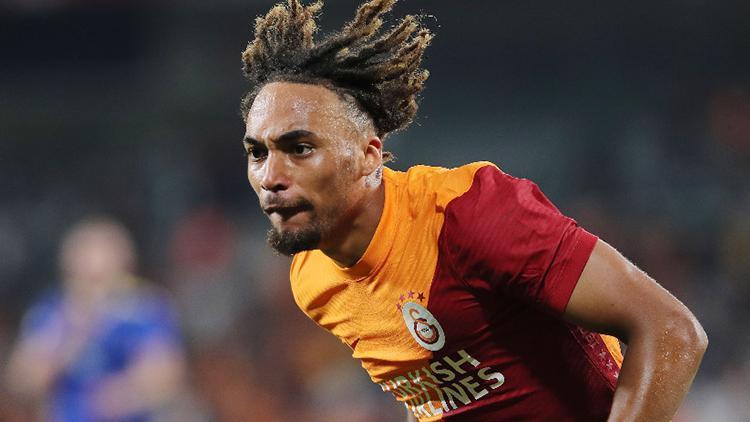 Son dakika: Galatasarayda Sacha Boeya sürpriz talip