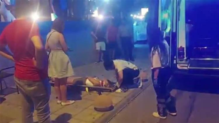 Kadıköy’de gece kulübünde yüksekten düşen kadın ağır yaralandı