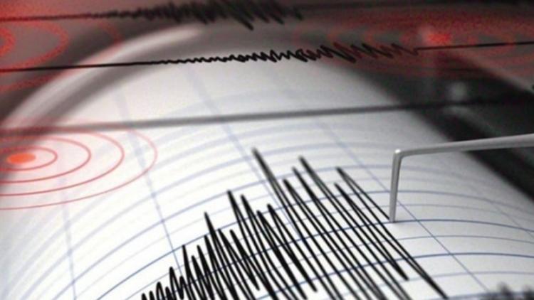 Endonezyada 6.4 büyüklüğünde deprem