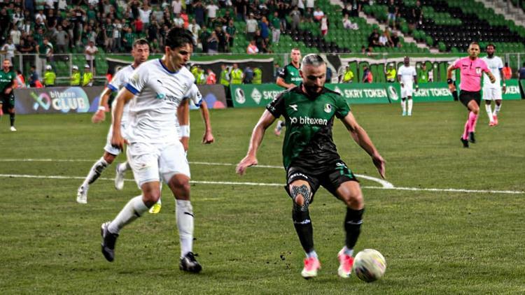 Sakaryaspor, Tuzlasporu 2 golle geçti