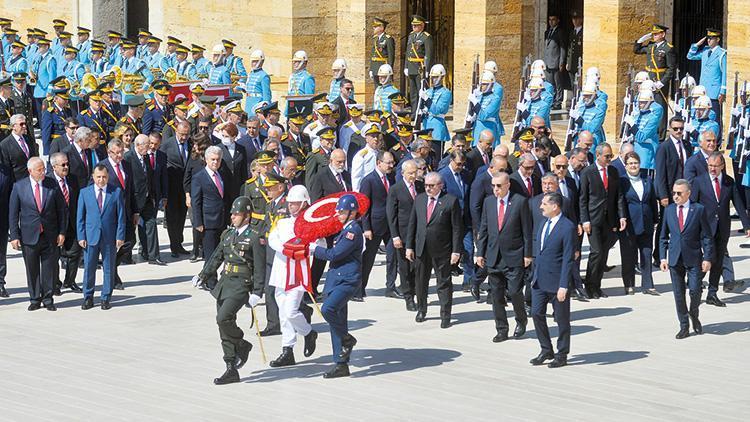 Erdoğan’dan 30 Ağustos mesajı: Diplomatik hamlelere imza atıyoruz