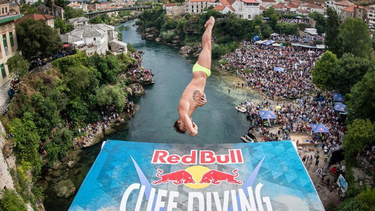 Red Bull Cliff Diving’in Mostar etabında birinciler belli oldu