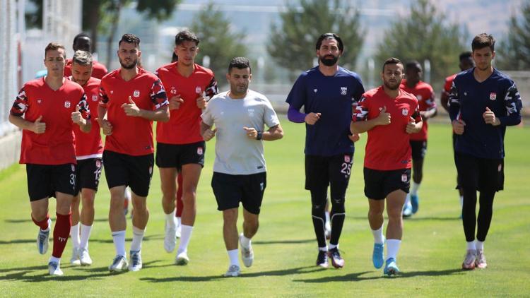Sivasspor’un Konferans Ligi kadrosu belli oldu 6 isim yok...