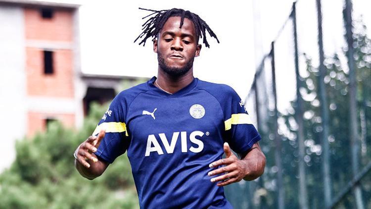 Fenerbahçede yeni transfer Batshuayi siftah yapabilir