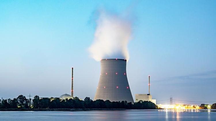 Almanya’da nükleer enerjiye son